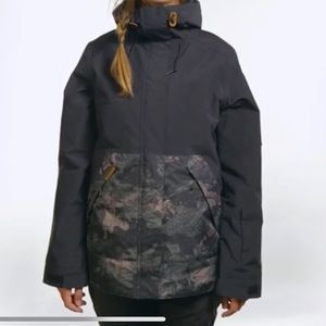 Dakine Bijoux snowboard jacket